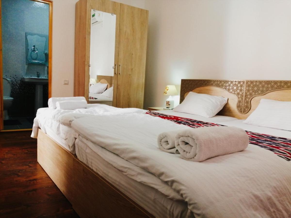 Anis-Pari Hotel Buchara Zimmer foto